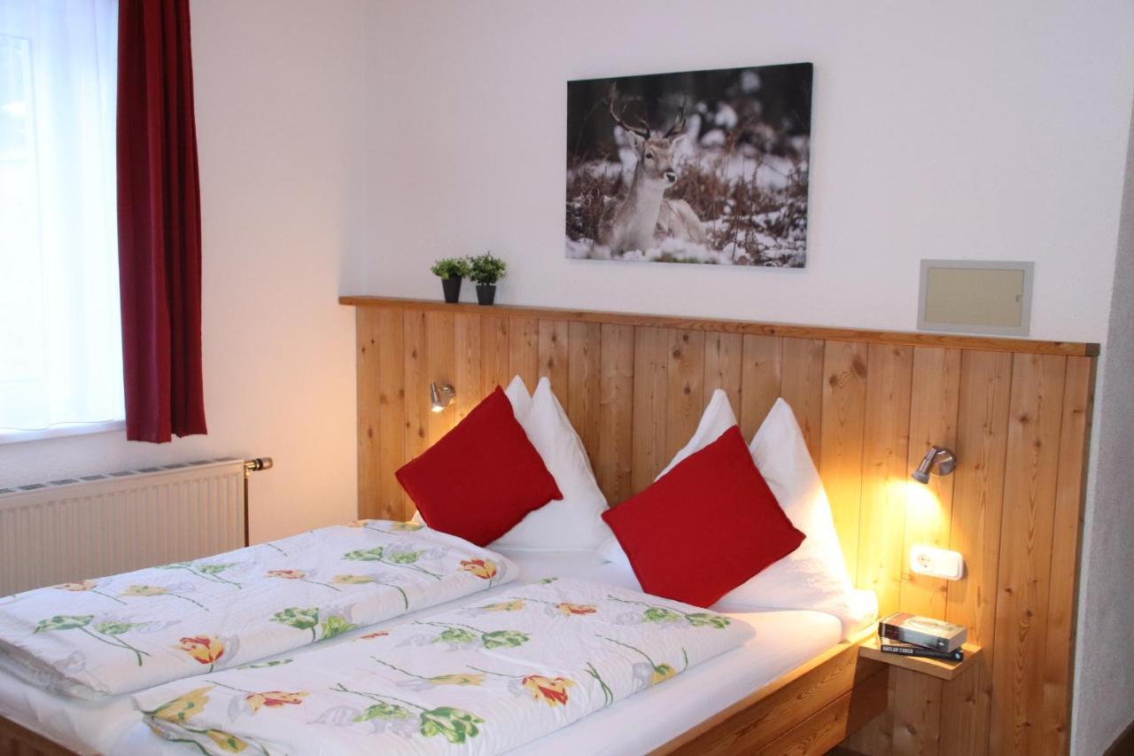 Gaestehaus Landhaus Tyrol Грийс-им-Селрейн Екстериор снимка